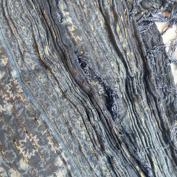 Vintage Blue Metallic Fringe Scarf - Picture 2 of 5